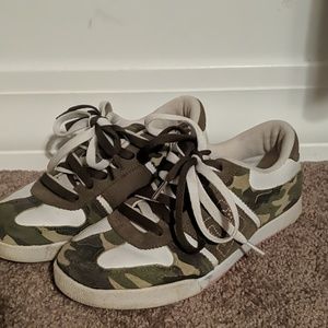Camo DC Skater Sneakers